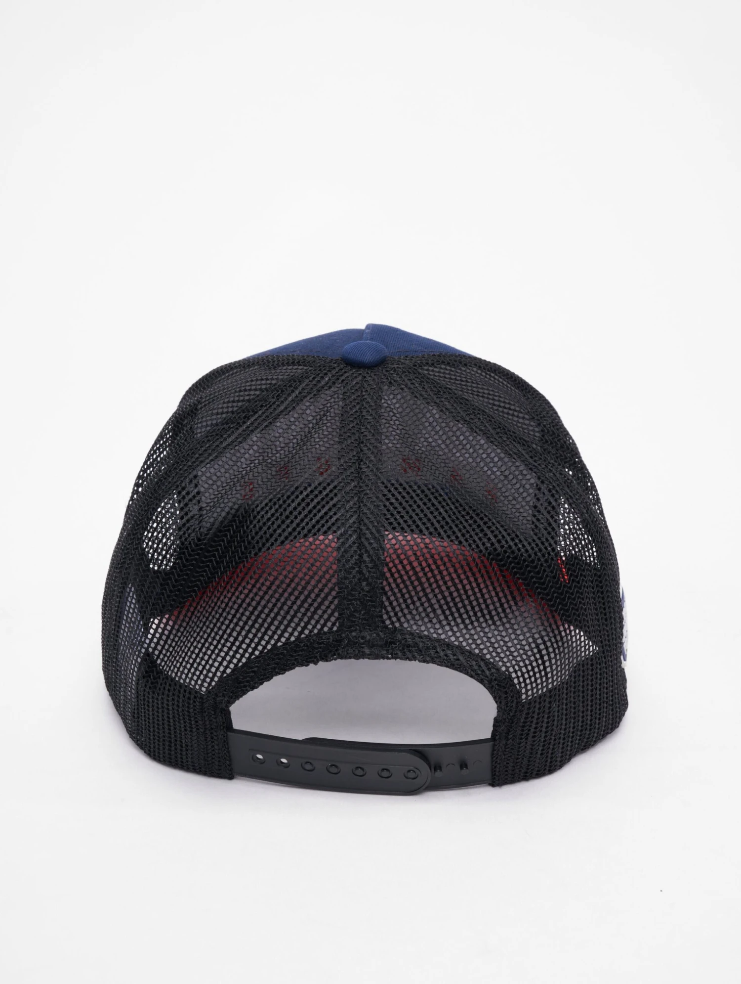 Hamburg Sea Devils Trucker Cap 2024 Design 2 5 Hamburg Sea Devils Trucker Cap 2024 Design 2 - Image 3