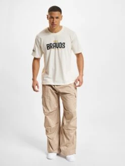 Madrid Bravos T-Shirt 2024 Design 3 27 Madrid Bravos T-Shirt 2024 Design 3 -Football Gear Shop 167 156 107 aw 517 6282 4063237025228