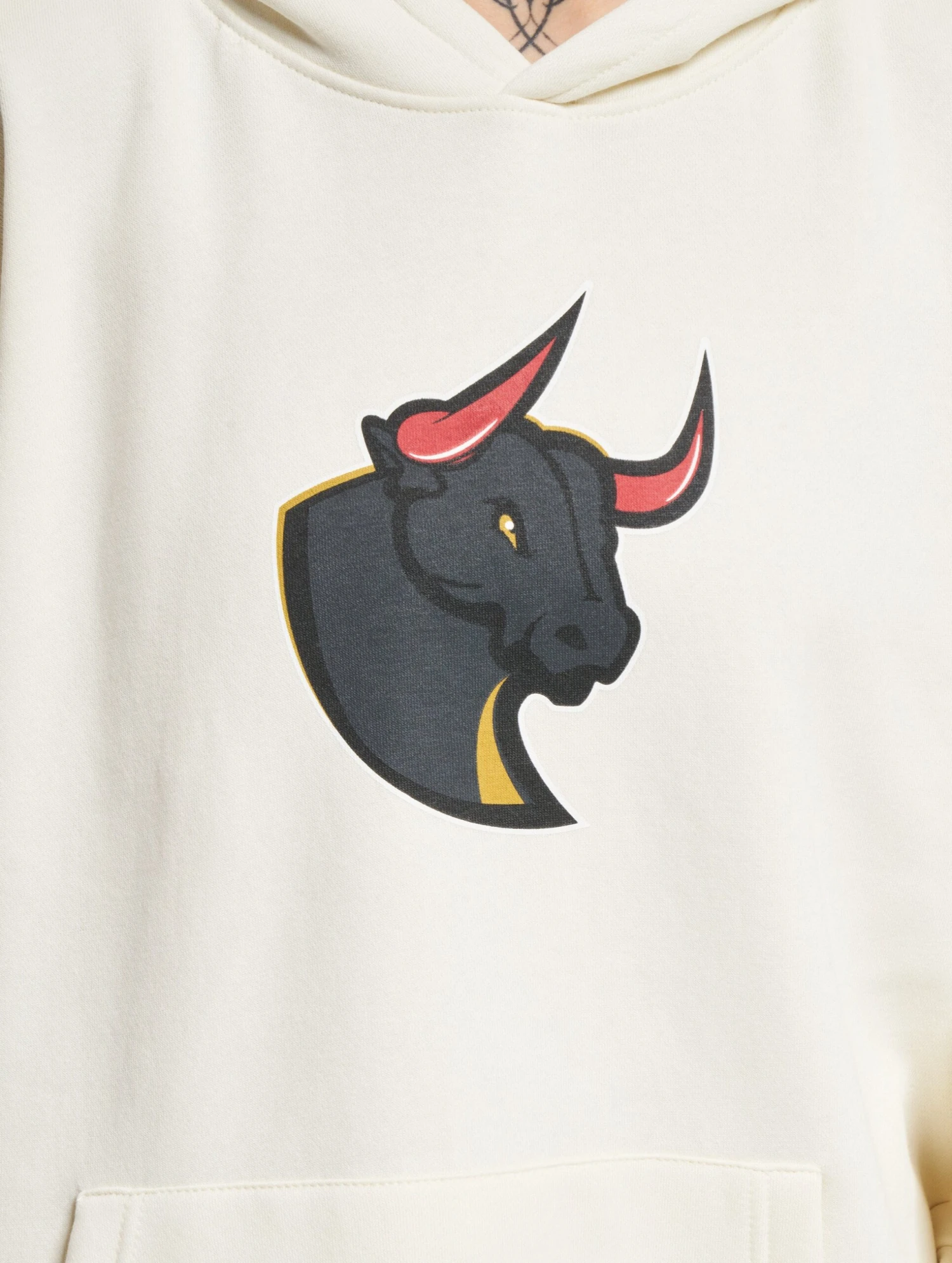 Madrid Bravos Hoodie 2024 Design 2 11 Madrid Bravos Hoodie 2024 Design 2 - Image 9