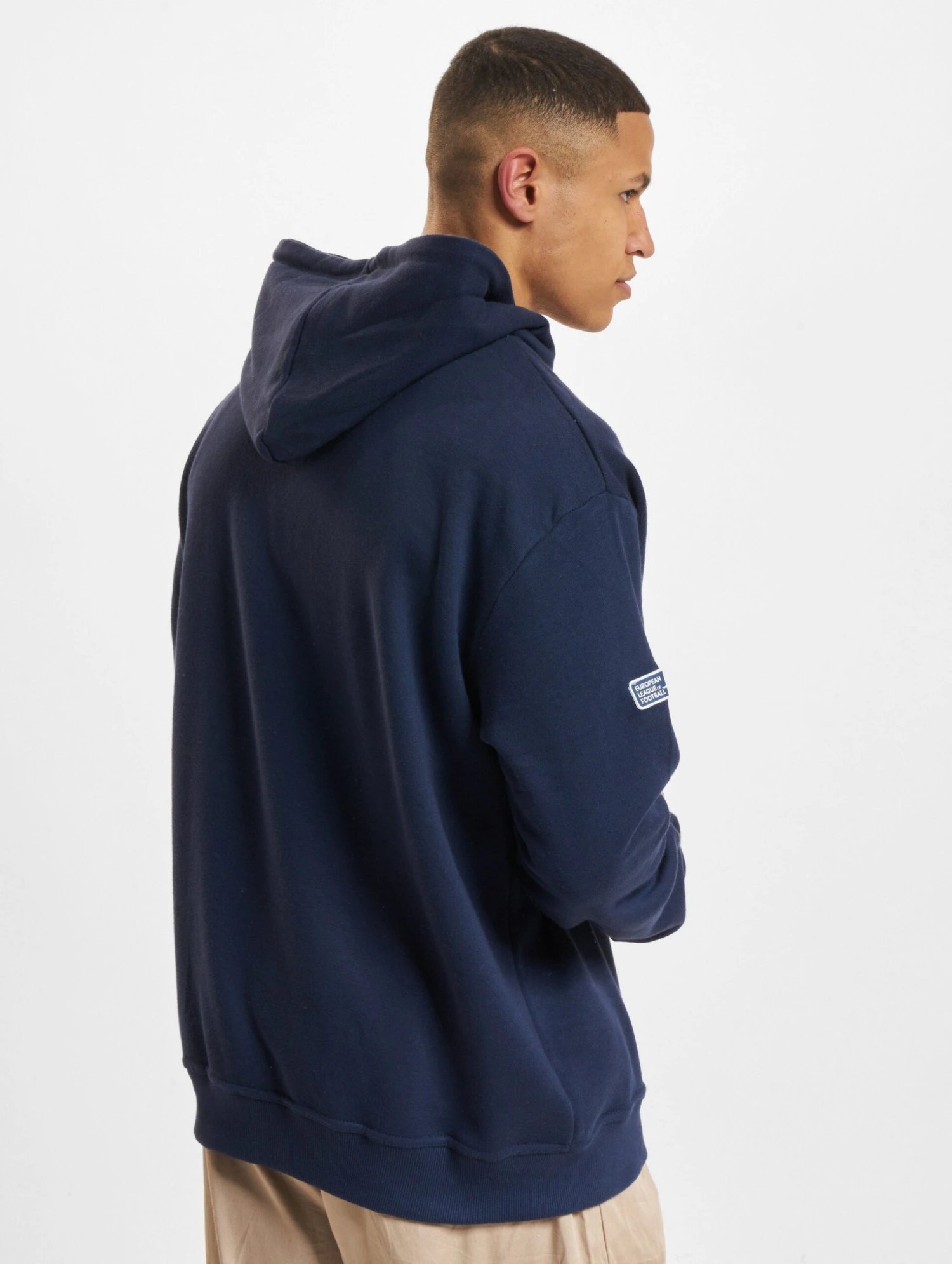 Stuttgart Surge Zipper 2024 4 Stuttgart Surge Zipper 2024 - Image 2