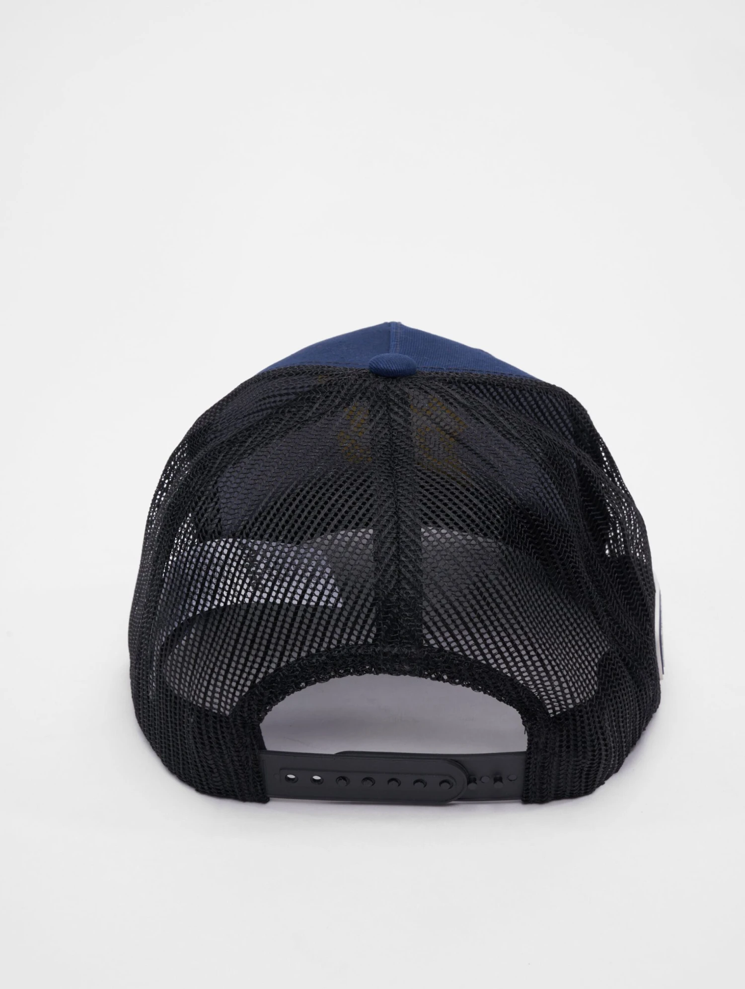 Fehervar Enthroners Trucker Cap 2024 Design 1 5 Fehervar Enthroners Trucker Cap 2024 Design 1 - Image 3