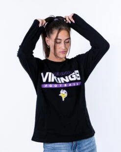 Vienna Vikings Identity Longsleeve 9 Vienna Vikings Identity Longsleeve -Football Gear Shop Black Identity Longsleeve VIK min