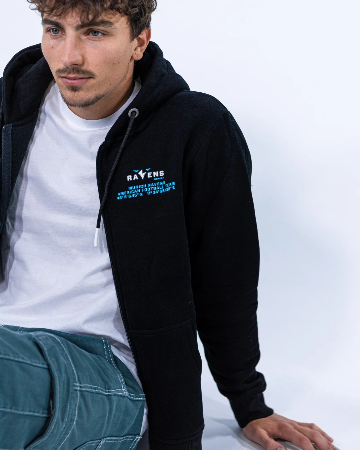 Munich Ravens Territory Zipper 6 Munich Ravens Territory Zipper - Image 4