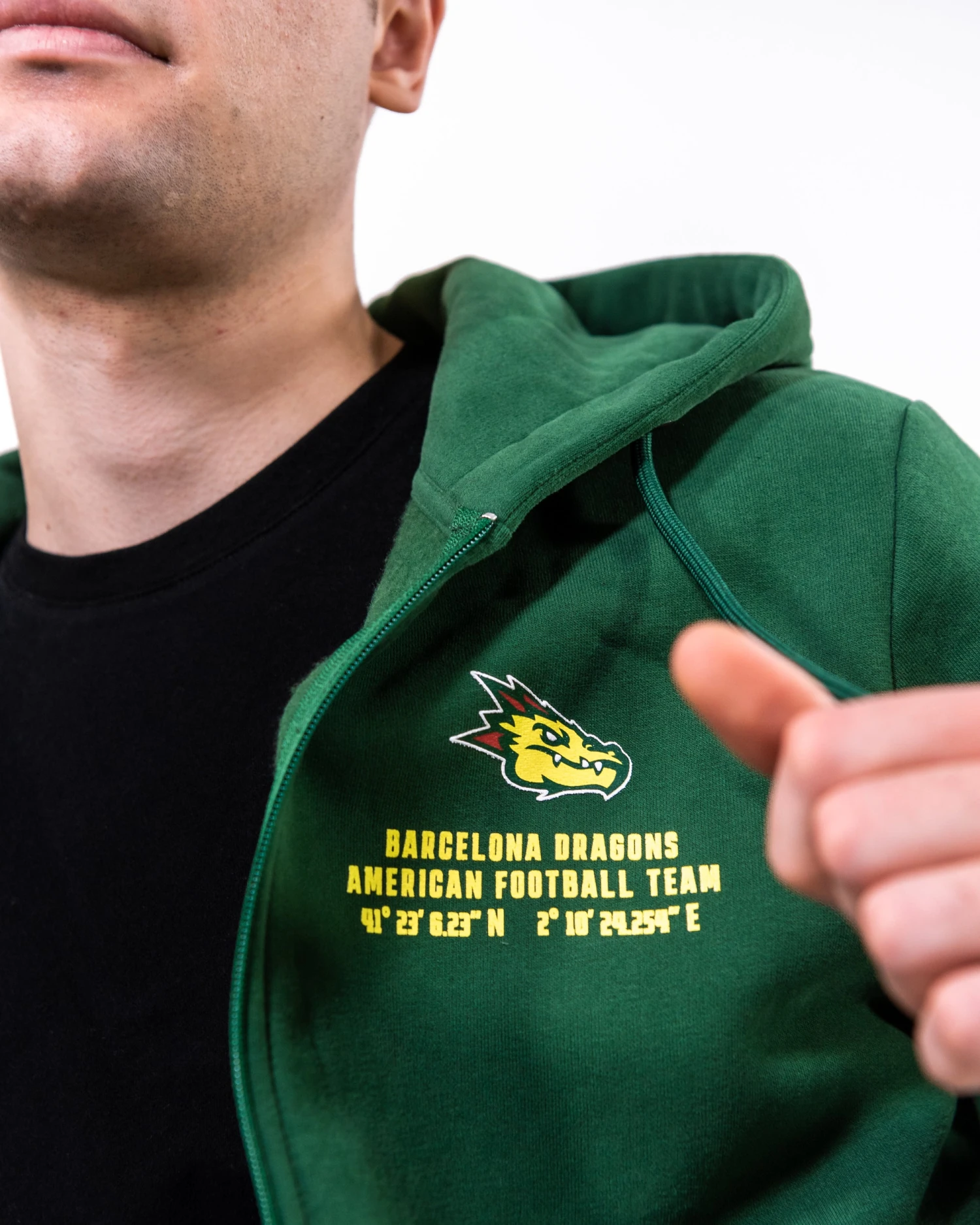 Barcelona Dragons Territory Zipper 5 Barcelona Dragons Territory Zipper - Image 3